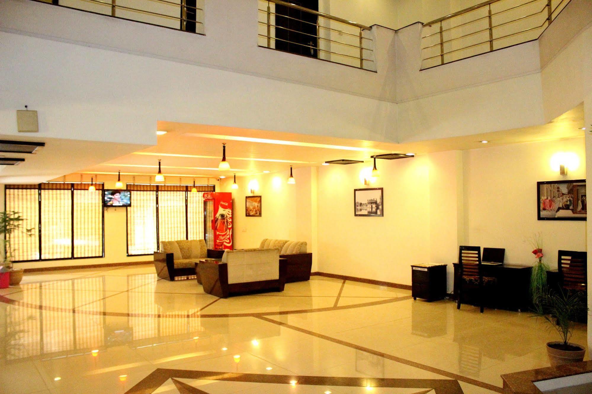 Hotel Hong Kong Inn Amritsar Eksteriør bilde