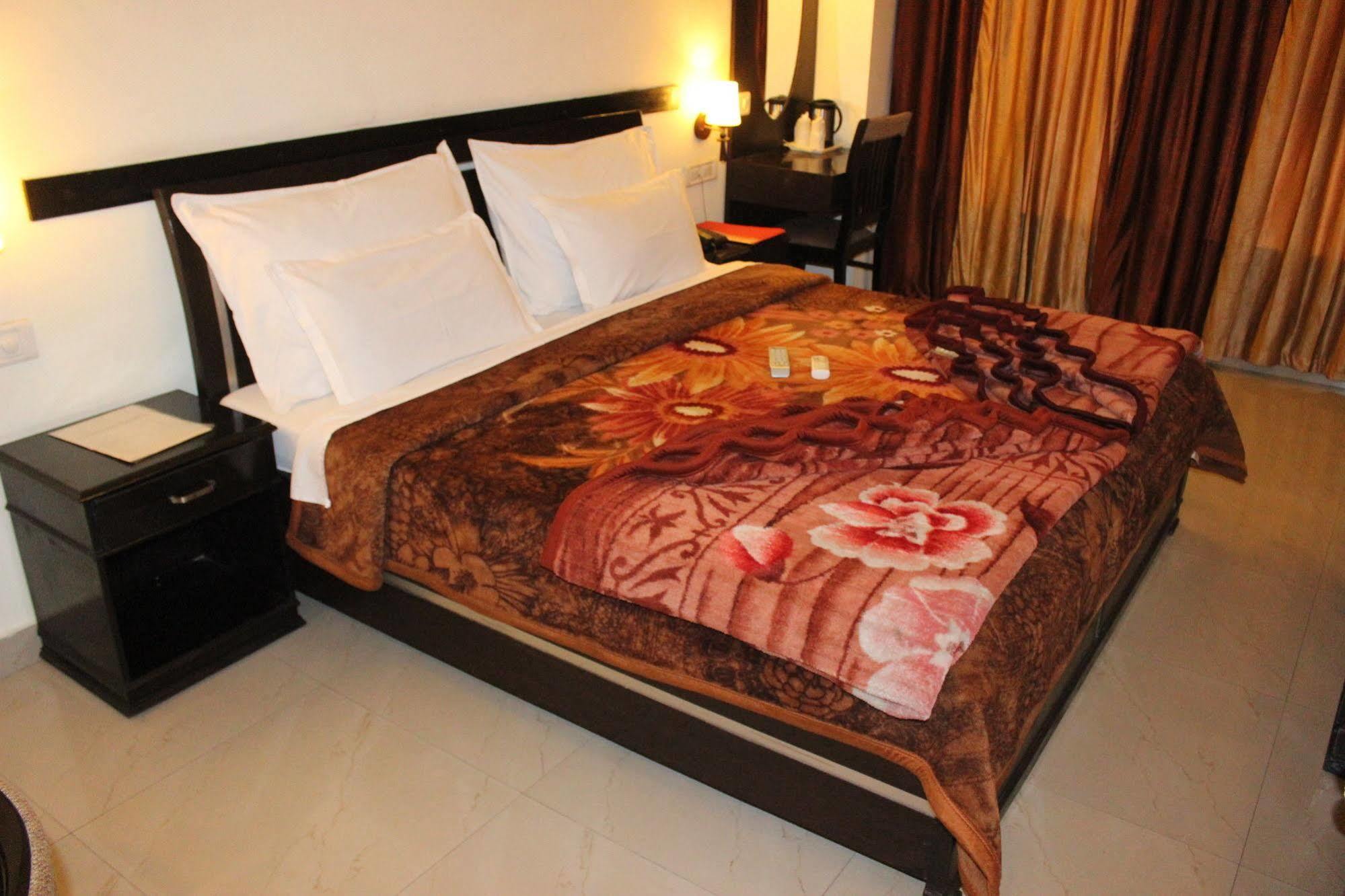 Hotel Hong Kong Inn Amritsar Eksteriør bilde