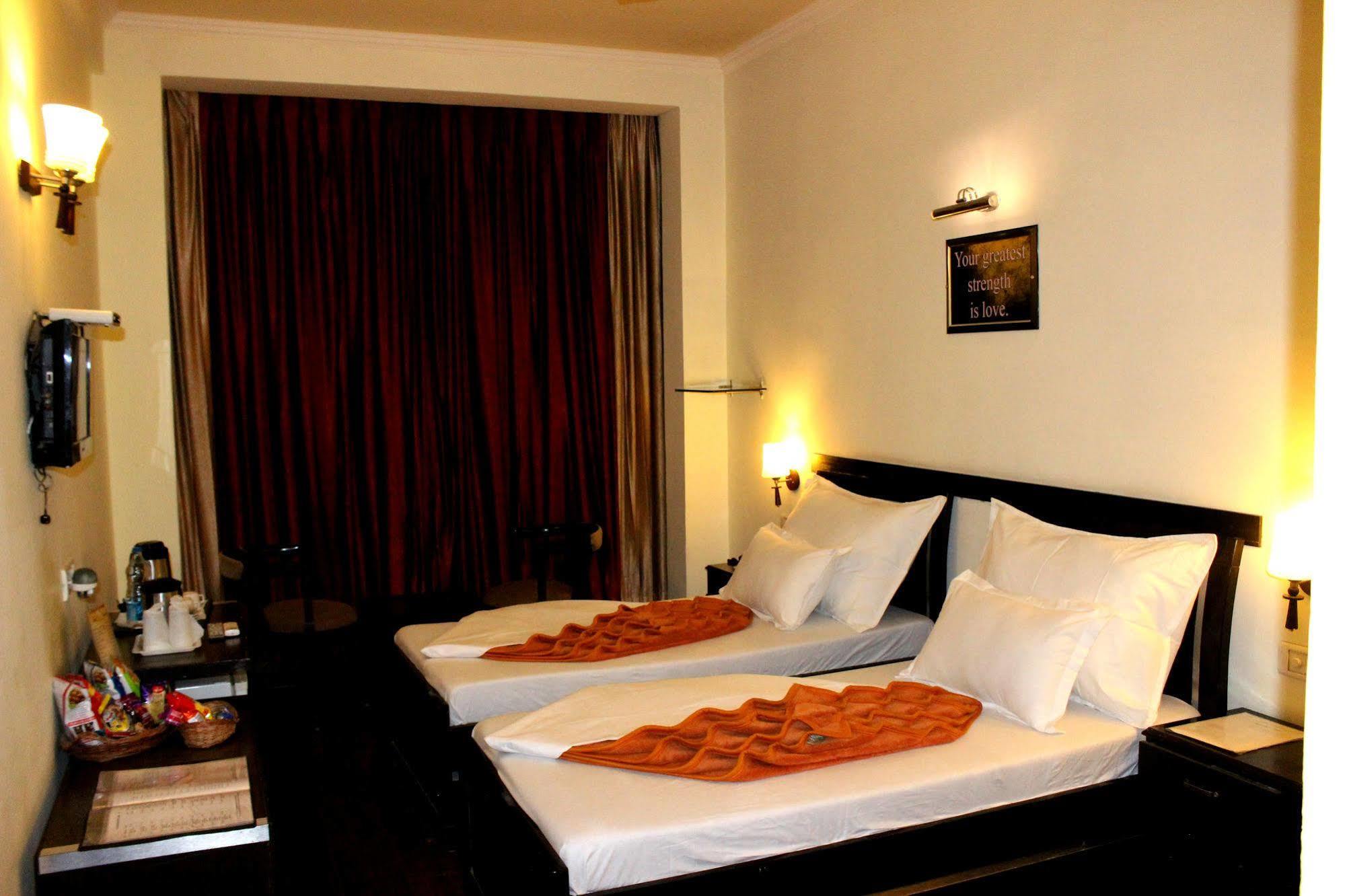 Hotel Hong Kong Inn Amritsar Eksteriør bilde